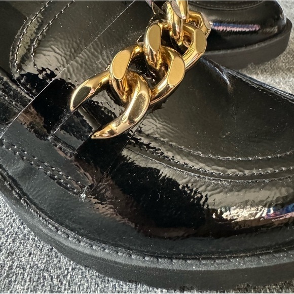 LIMELIGHT WOMEN’S KENDALL Platform LOAFER Black Patent with Gold Chain Size 10 - Picture 4 of 11